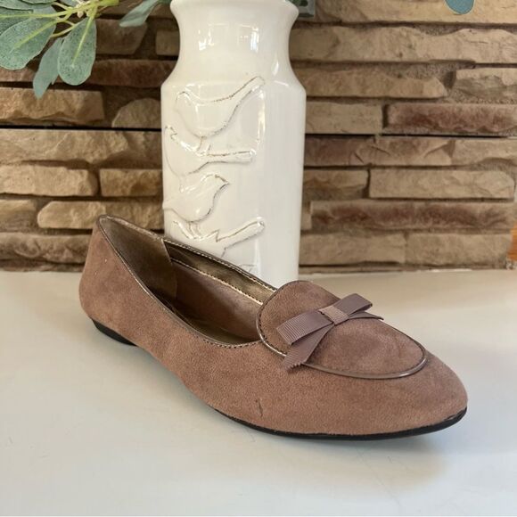 LifeStride Renada Preppy Suede Vegan Bow Mocha Mousse Flat Loafer Small Spot -8M - Picture 5 of 15